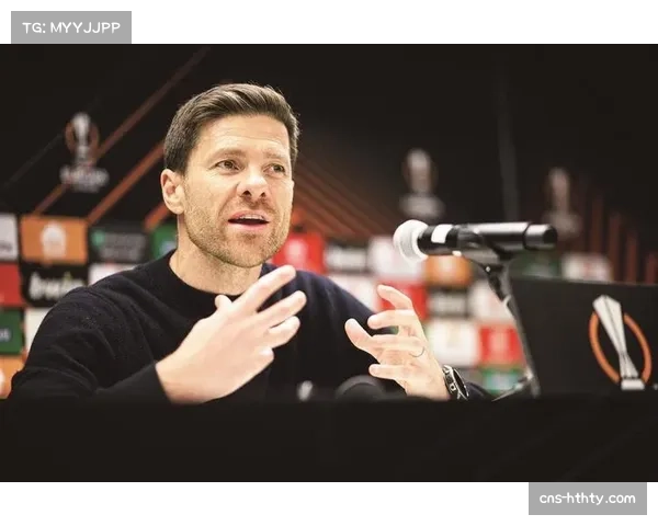 勒沃库森哈维阿隆索谈战术体系，快速反击控制平衡